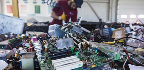 step 4 of IT recycling: destroying data